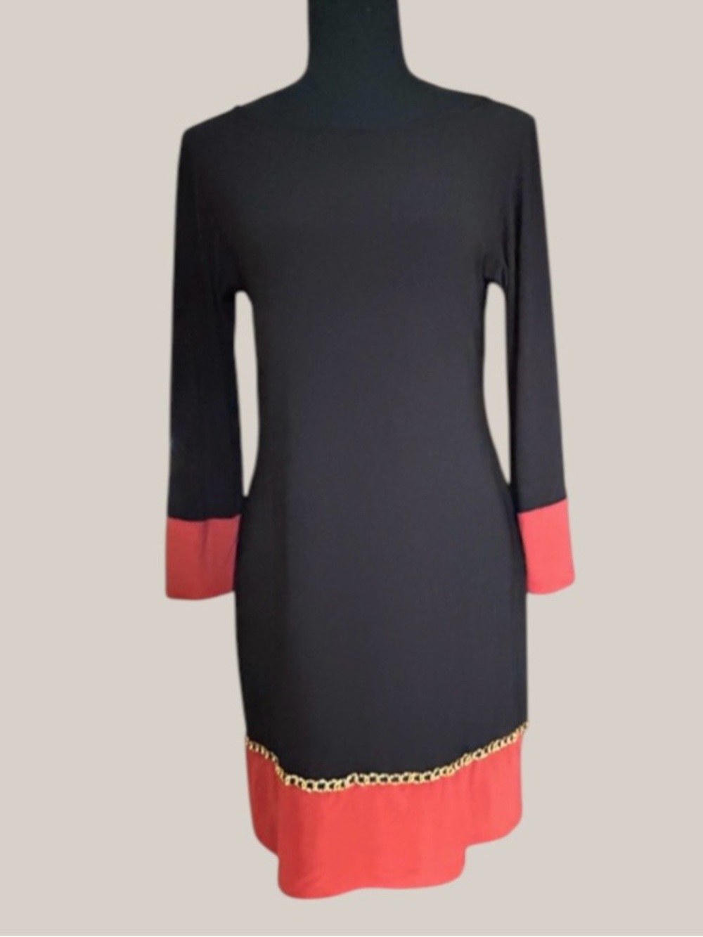 🔥DRESSBARN BEAUTIFUL COLOR-BLOCK SHIFT DRESS! STRETCHY! GOLD ACCENT CHAIN!